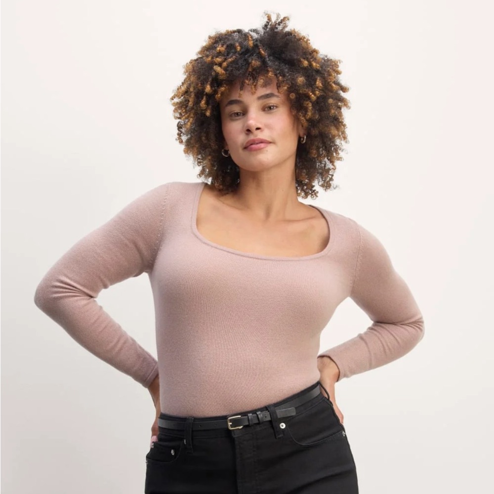 Everlane Dusty Rose Long Sleeve cashmere sweater